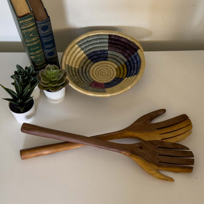 Olive Wood Serving Set, Medium Helping Hands