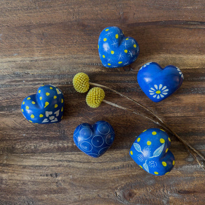 10-Pack - Blue Soapstone Hearts with Designs (4cm)